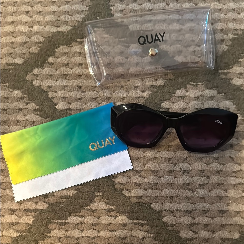 Quay Australia Black Cat-Eye Sunglasses